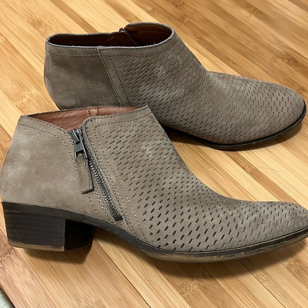 Lucky Brand size ankle boots - like new!